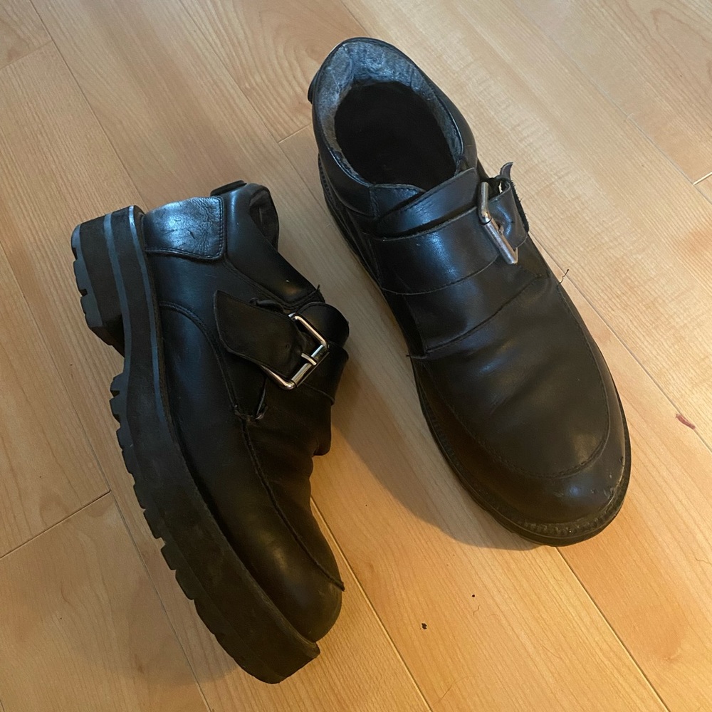 UNIF Buckle Platform Loafers